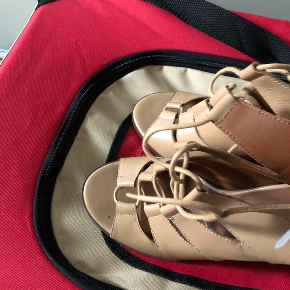 Saks fifth ave 9.5 heels - Picture 2 of 4